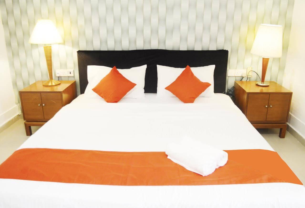 Oyo 104 Pegasus Hotel Singapore Eksteriør bilde